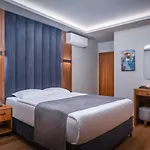 Elite Istanbul Airport 5*